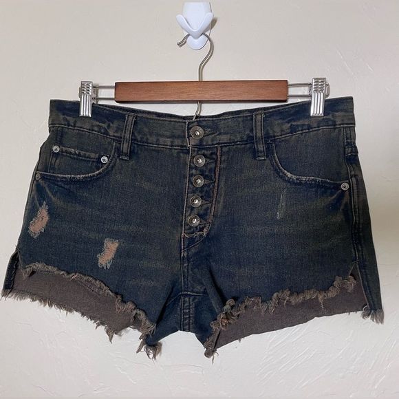 FREE People Runaway Slouchy‎ Denim Cutoff Shorts 26 - Picture 1 of 4